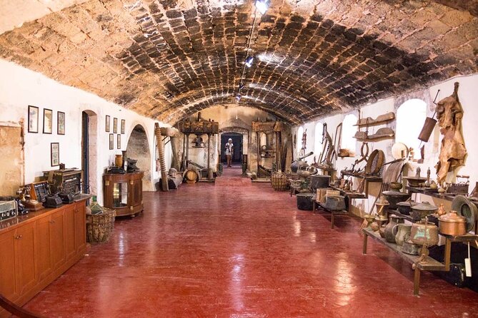 Akrotiri & Zorba: Monastery, Beach & Panoramic Views from Chania - Getting picked up, then riding in comfort with WiFi and snack planning