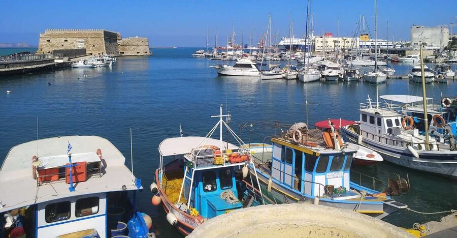 All in One - Ecobike City Tour - Food Tasting - Wine Tasting - Venetian Walls and Georgiadis Park: old fortifications and a reset break