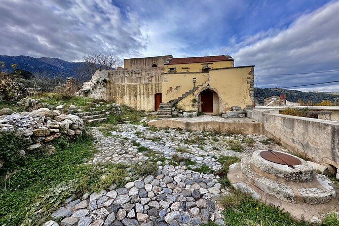 All Year Tour to Apokoronas Villages - Agios Georgios Monastery in Karidi: architecture and quiet time