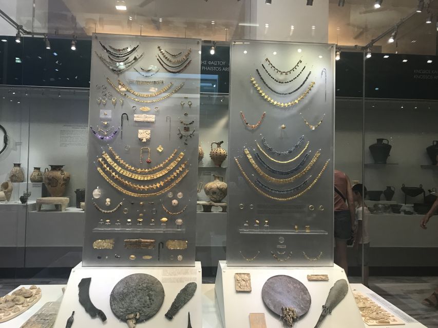 Archaeological Museum of Heraklion: Guided Walking Tour - How the route through time works, Neolithic to Roman