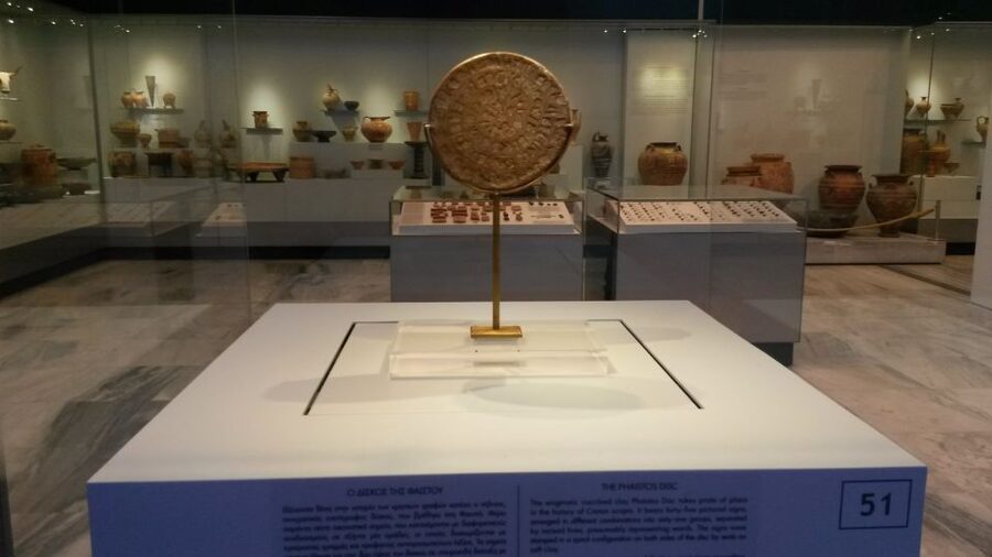 Archaeological Museum of Heraklion: Guided Walking Tour - Entry tickets, skip-the-line, and what you should bring