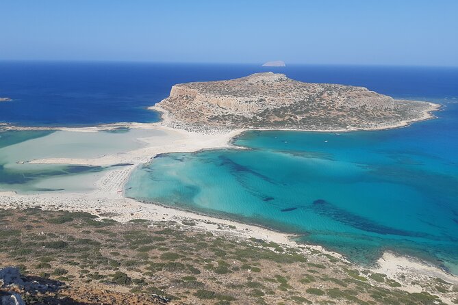 The turquoise sandbar of Balos lagoon at the north-west tip of Crete