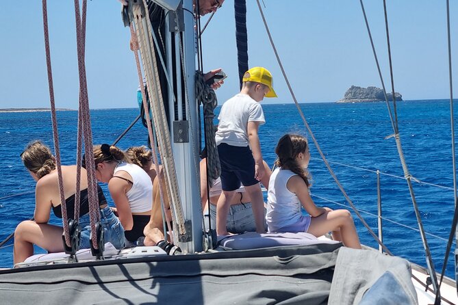 Balos Lagoon Kissamos Shared Sailboat Tour Experience - A Small-Group Sail from Kissamos Port (Mikros Naftilos Cruises, English)