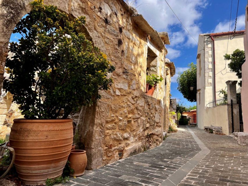 Chania: 7 Villages of Apokoronas Tour with Lunch - How the 8-hour Apokoronas loop runs from Chania