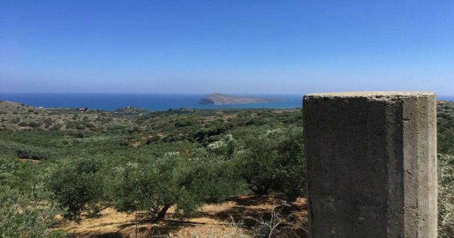 Chania Battle of Crete Private Tour: WW2 Military History - Souda Bay and Commonwealth remembrance under the bay views