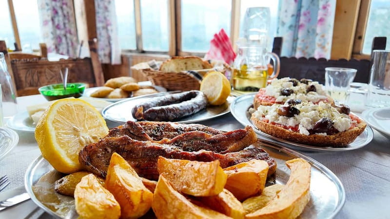 Chania: Evening Feasts - A Journey through Cretan Flavors - Olive Oil and Honey Testing in Old Town: The Most Memorable Part for Many People