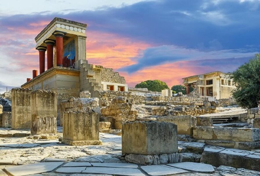 Chania - Knossos Palace Guided Tour - Palace of Knossos in plain words, and why it’s worth the drive