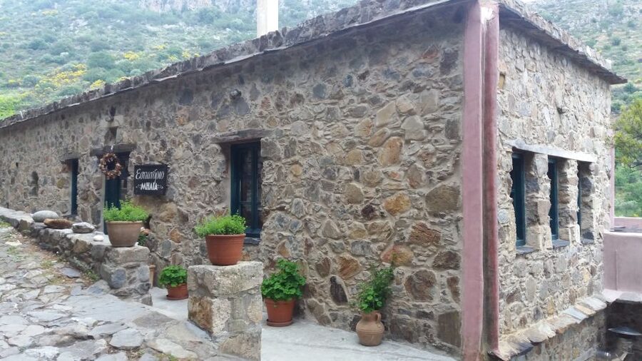 Chania: Milia Mountain Tour w/Lunch Olive Oil/Wine Tastings - Jeep off-road to Milia: why dirt roads are part of the point