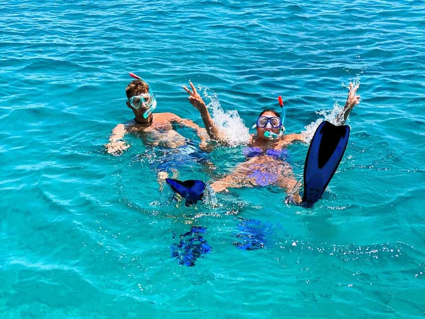 Chania Old Port: All-inclusive Catamaran Trip Agioi Theodori - Lunch and drinks: nutritionist-made food with a real Greek bent