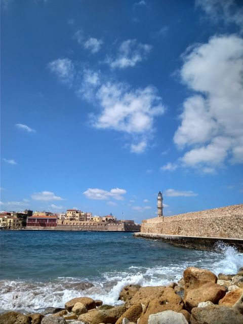 Chania Old Town: Artisans & Sightseeing Walking Tour - Language Support and How the Guide Helps You After the Walk