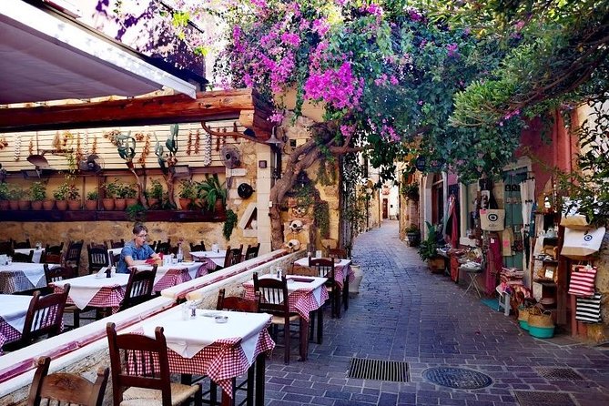 Chania old town, mountains, restaurant Private Tour (group of 6) - Panoramic return stops: Malaxa, Souda Bay War Cemetery, and Venizelos