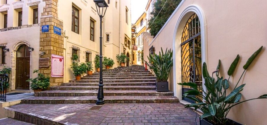 Chania: Private Guided Food and Wine Walking Tour with Lunch - Should You Book This Chania Food And Wine Walking Tour?