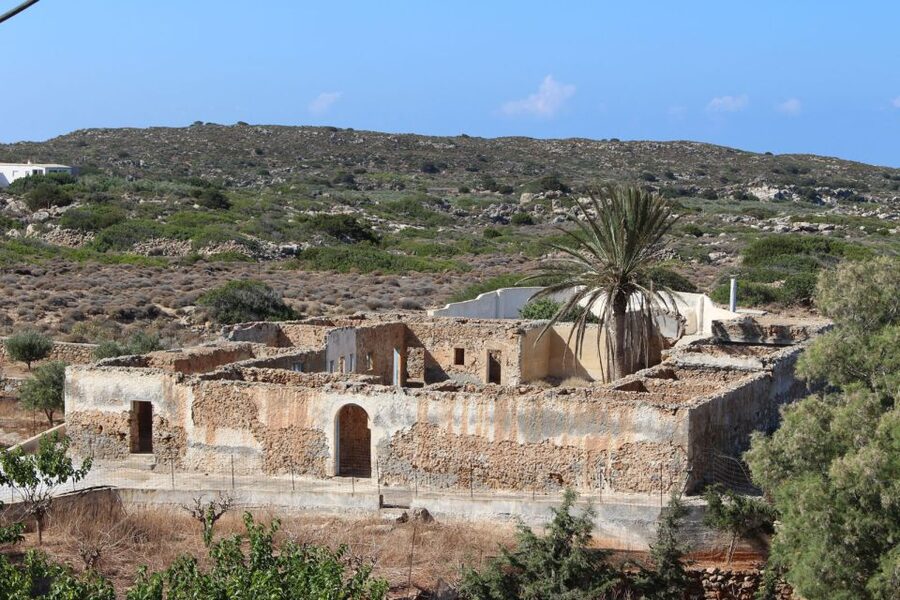Chania & Rethymno: Elafonisi Beach with Transfer and Guide - What to pack for Elafonisi in August or any sunny season