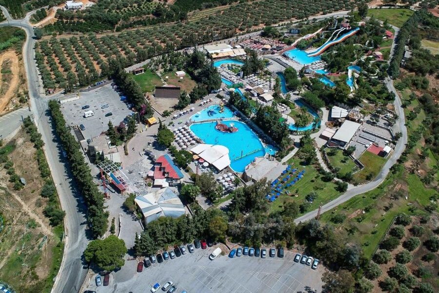 Chania & Rethymno:Limnoupolis Water Park with Lunch+Transfer - Lunch at Limnoupolis: A Real 2-Course Meal With Ice Cream