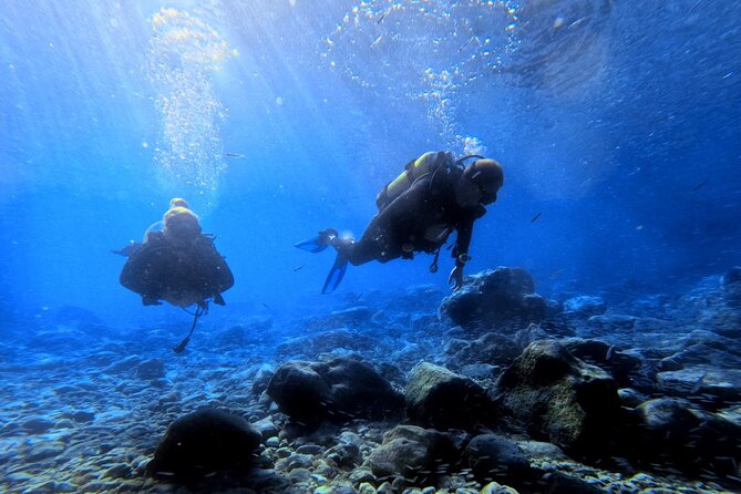 Chania Scuba Diving | Shore Dives | Certified Divers - Small group size in practice: why max 8 matters