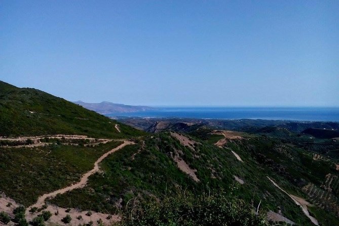 Chania Shore Excursion Off Road Vineyard and Winery Tour Half Day - Valsamiotis Cofferdam Photo Stop: Quick Stretch, Real Sense of Place