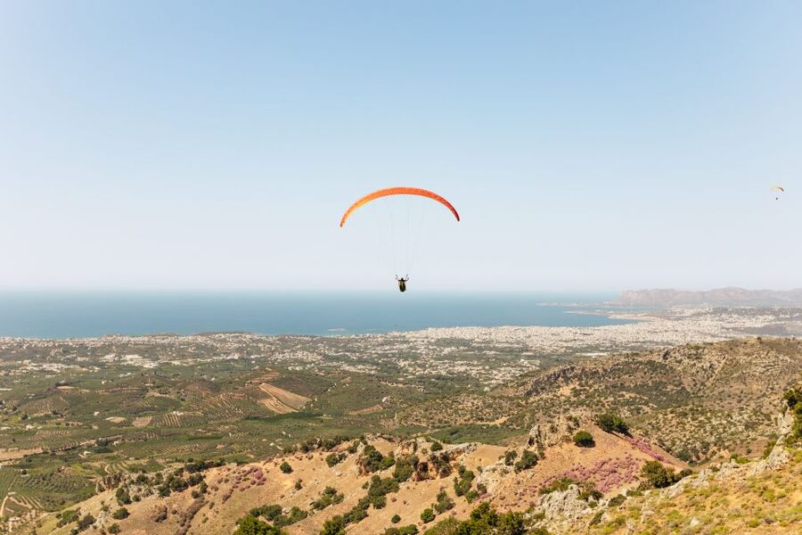 Chania: Tandem Paragliding Flight in Crete - Why this tandem paragliding flight is a smart first-timer pick near Chania