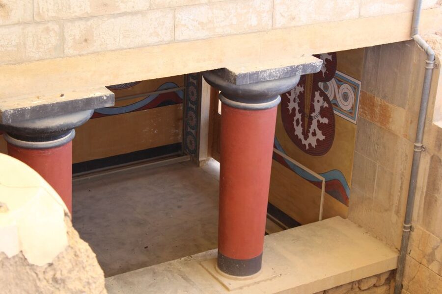 Chania to Knossos Palace- Heraklion City Private Guided Tour - Inclusions that make the day smoother (not just nicer)