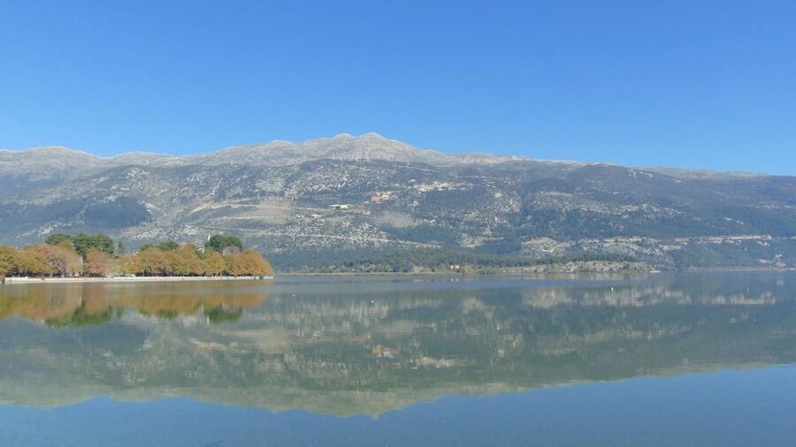 Chania to the Lakes of Crete: Private tour to Aqua Paradise - Natura 2000 surroundings and organic fruit tasting