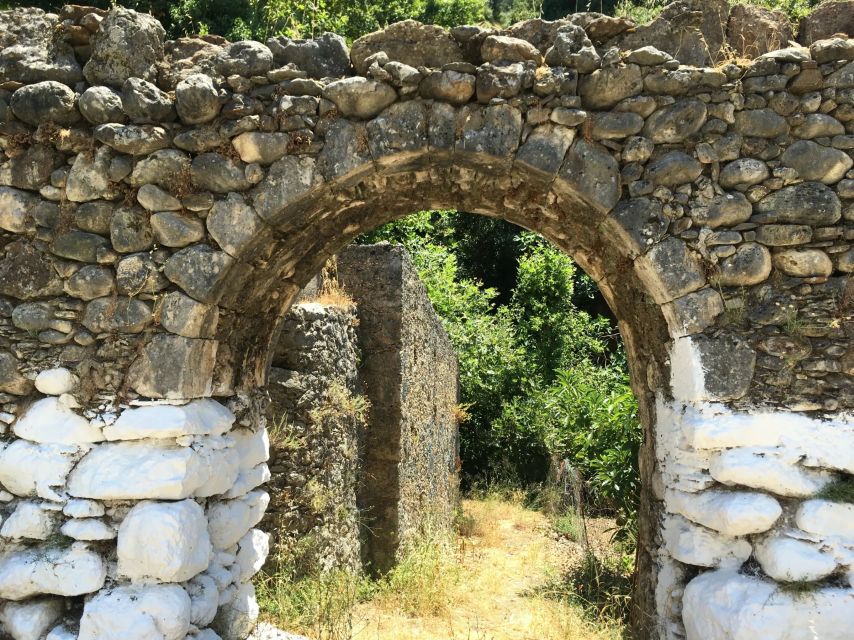 Chania Villages Private Tour: Explore the Authentic Crete! - Souvenirs to Eat: Rusks From Local Bakeries and the End-Tour Treats