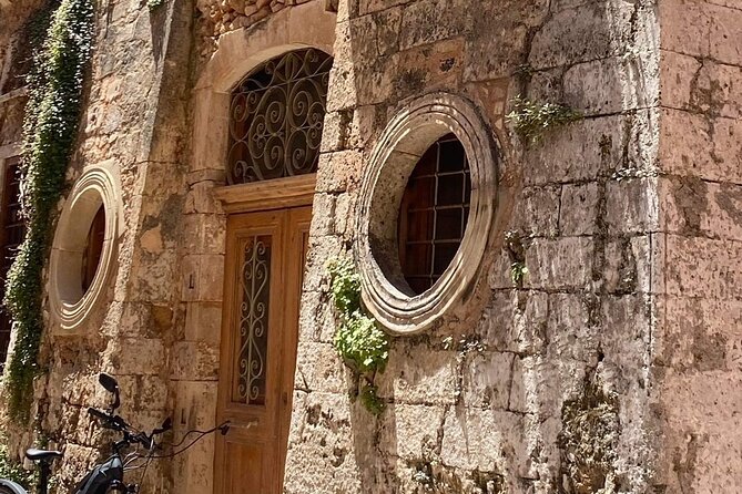 Chania Walking Food And Wine Night Tour - Stop 3: Venetian Fountain Square to Prep Your Harbour-View Moment