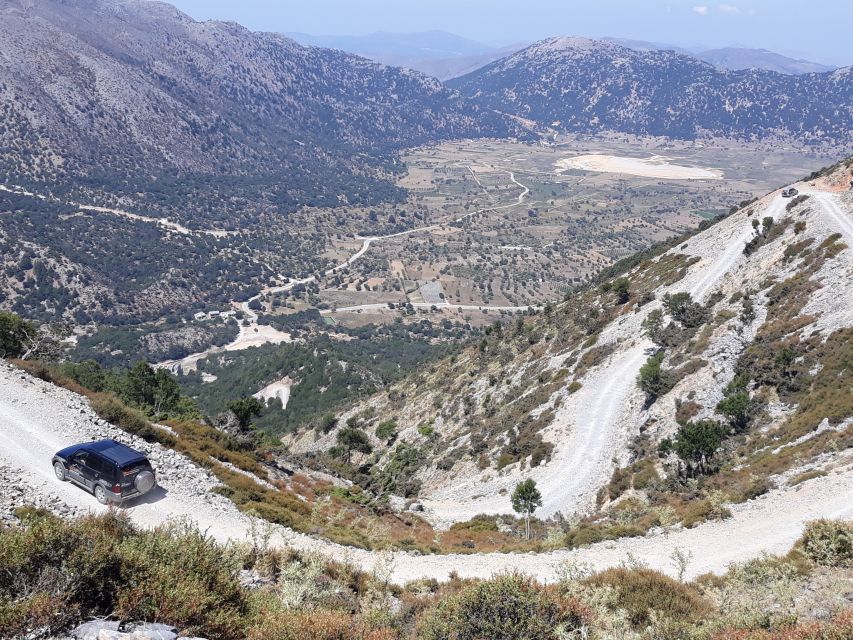 Chania: White Mountains Safari Tour with Lunch and Tastings - Ano Vouves: the olive tree stop that sets the theme