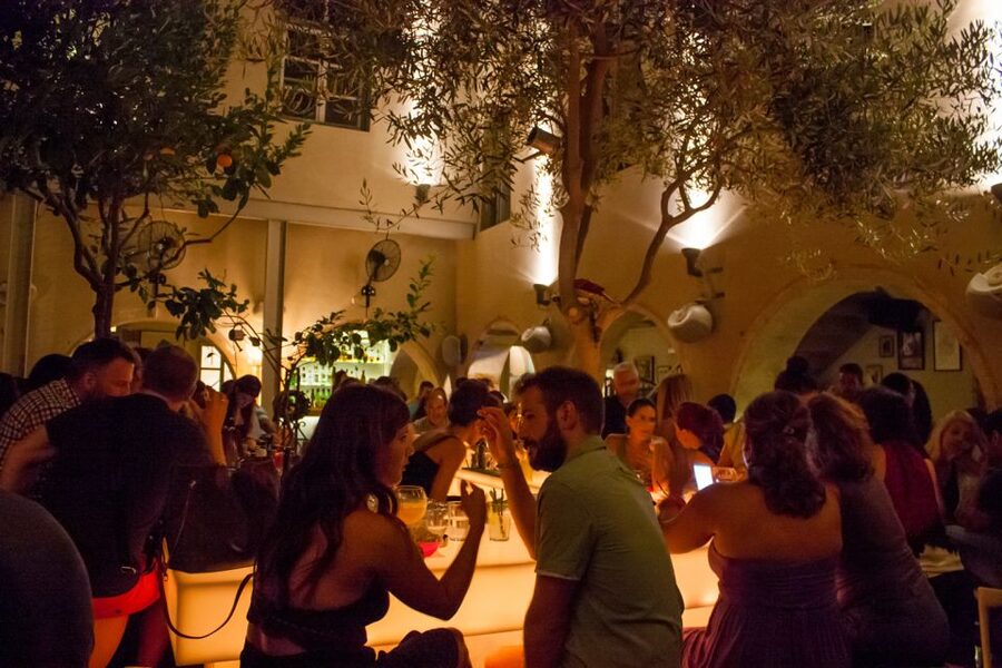 Chania: Wine, Food, and Sunset Tour with 3-Course Dinner - Meeting at the Kydon Hotel, Then Getting Your Bearings