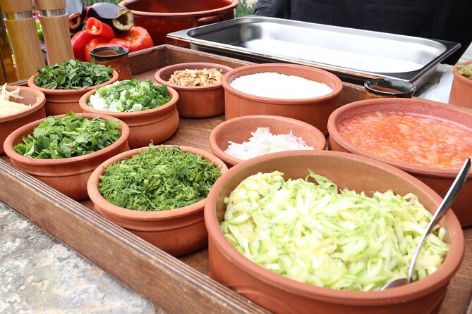 Cooking class at the Shepherd's Shelter in Rethymno - Wine and raki tastings: the food story continues at the table