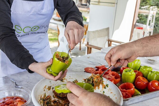 Cooking experience in the most beautiful garden near Rethymno - Lunch outdoors with raki and local wine, in an idyllic setting