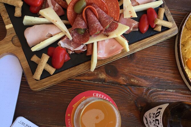 Craft Beer & City Tour - Rethymno Old Town - Stop 2: A camouflaged craft beer hangout and multi-beer tasting