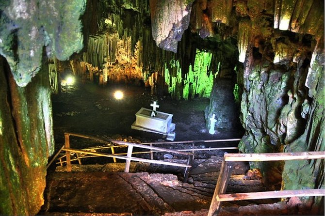 Cretan Stories – A Journey Through History and Tradition - Melidoni cave: revolution history underground, with conservation questions