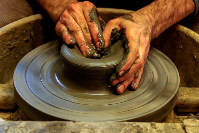Cretan Stories – A Journey Through History and Tradition - Tsikalario cretan ceramics: watching clay become objects with Mrs Helen