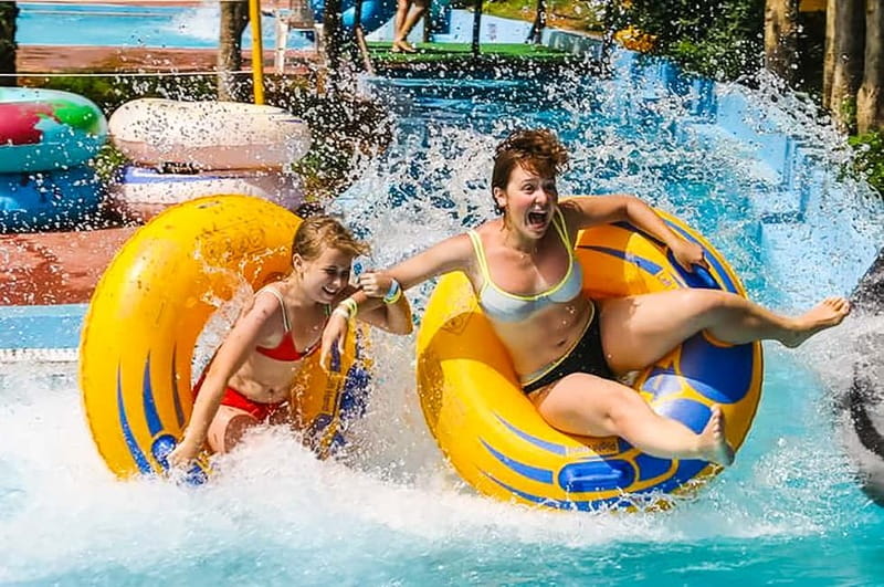 Crete: AcquaPlus WaterPark Entrance Ticket optional Transfer - Crowds and Park Condition: Enjoyment Depends on Season and Expectations