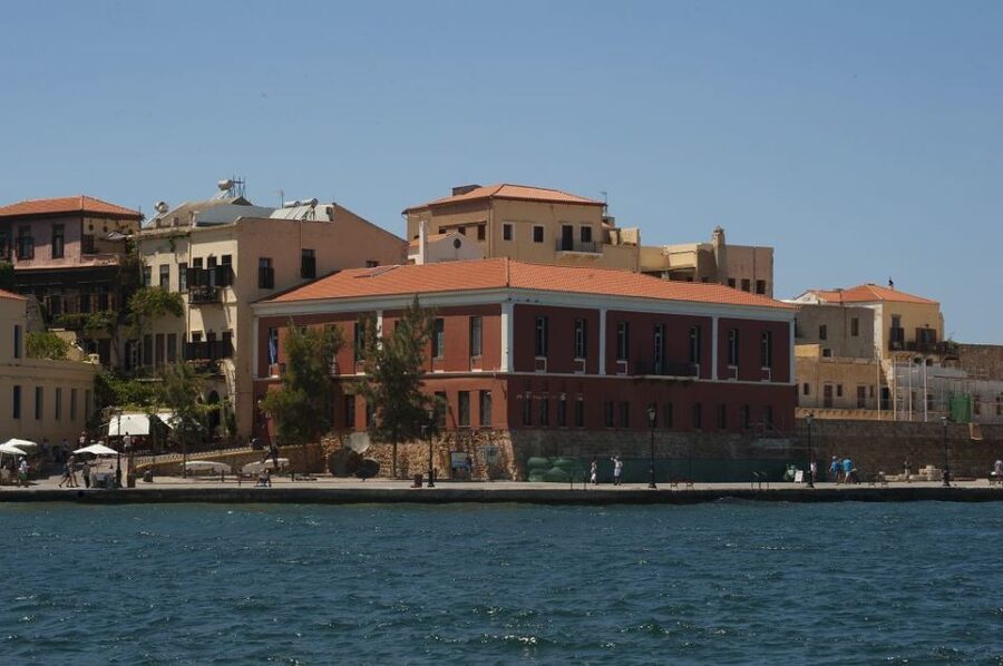 Crete: Chania, Lake Kournas and Rethymno Tour - The Coach, the Guide, and the Quality of the Commentary