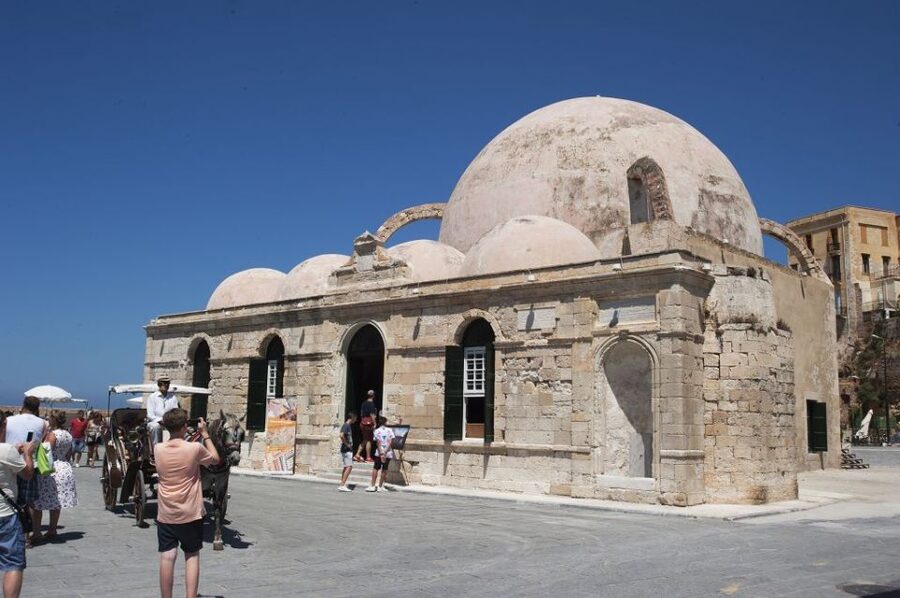Crete: Chania, Lake Kournas and Rethymno Tour - Chania Old Town and the Harbor You’ll Want to Return To