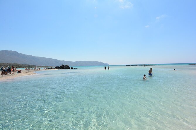Crete: Elafonisi – 4 hours in the beach - Group Size and Guide Style: What a Max of 25 Means