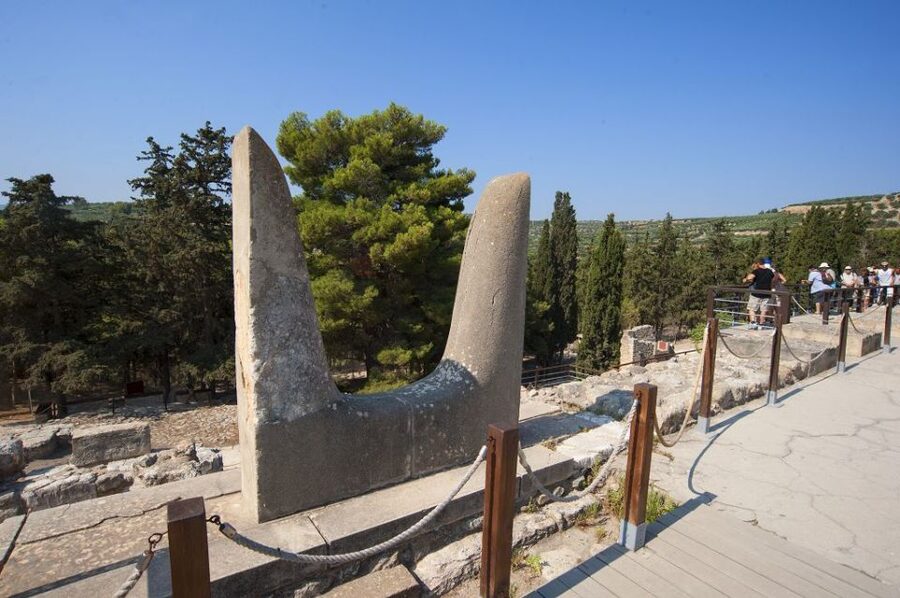 Crete: Knossos Palace and Lassithi Plateau Day Tour - Kera Kardiotissa Monastery stop: a fast look with mystic-icon focus