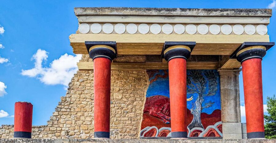 Crete: Knossos Palace and Museum Skip the line Guided tour - Heraklion on your terms: using free time without wasting it