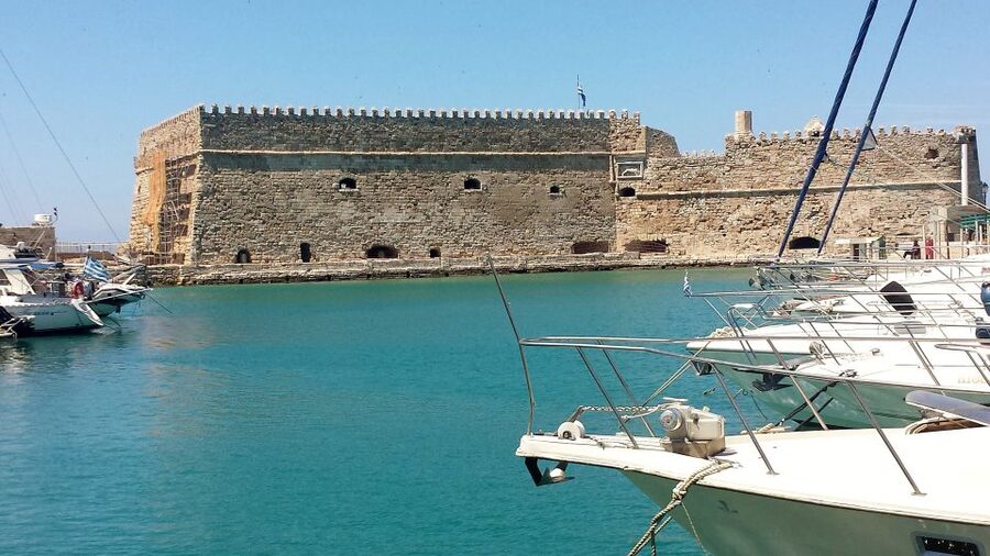 Crete: Knossos Palace & Heraklion Guided Tour - Koules Fortress by the Sea: Ending the Day With a View