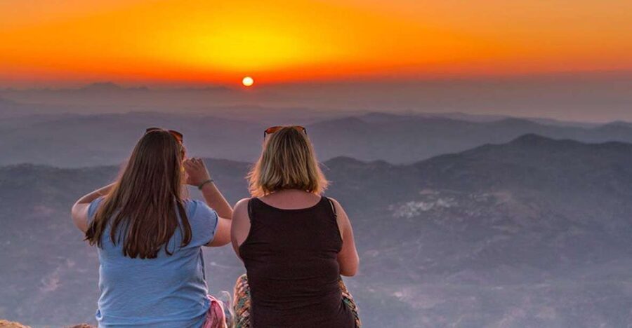 Crete: Land Rover Safari with Sunset Viewing, Dinner, & Wine - Sunset viewing: where camera time becomes a team sport