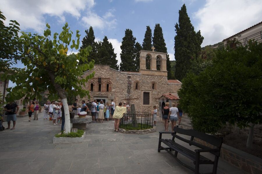 Crete: Lassithi Plateau & Kera Monastery Tour with Ceramics - Why this Crete day trip feels more like a story than a checklist
