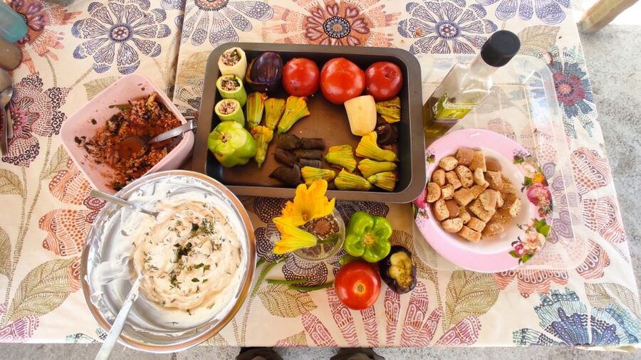 Crete: Sightseeing Day Trip with Cooking Lesson and Lunch - Cretan cooking lesson and lunch baked in a wood oven
