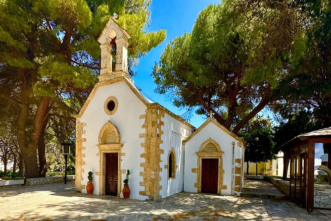 Cruise Visitors Excursion: Chania Town, City View & Marathi Beach - Venizelos Tombs on Prophet Elias: the view and the pause