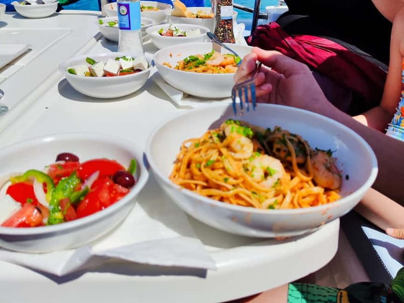 Dia Sailing Cruise With All-inclusive Meal And Drinks - The included Mediterranean meal and unlimited drinks