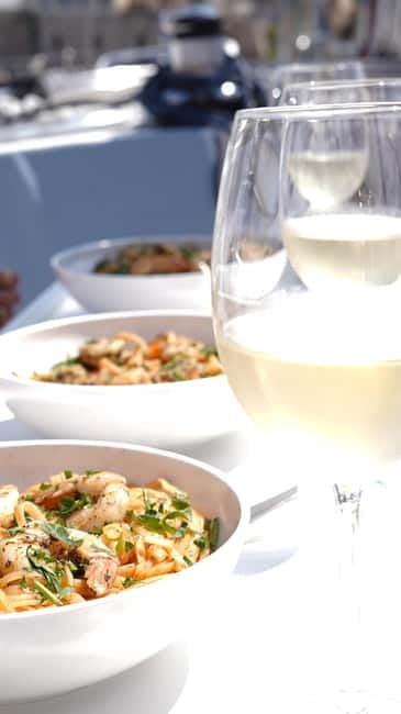 Dia Sailing Cruise With All-inclusive Meal And Drinks - Sunset cruise: 15:00 departure and a return you’ll remember