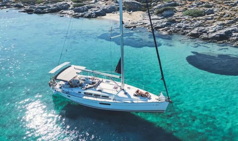 Dia Sailing Cruise With All-inclusive Meal And Drinks - The 5.5-hour cruise rhythm: sail out, 4 hours at Dia, sail back