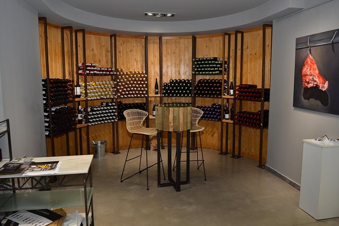 Digenakis winery - Wine tasting experience - Digenakis Winery and the Knossos-adjacent setting
