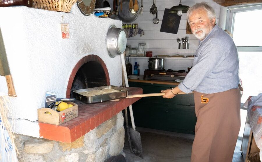 Dining In Rethymno: An Evening Of Cretan Cooking - Practical tips to make your night smoother