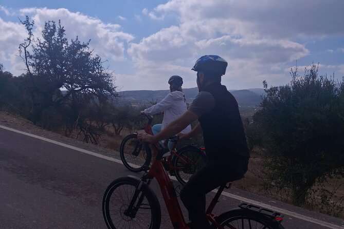 e-bike tour in Crete with guide and stroryteller Soulouksina - Cretan vegetable garden, herbs, and lemon-tree refreshment