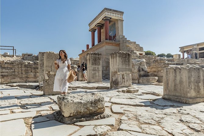 E-Ticket & Audio Tour for Knossos Palace: Unlock Minoan Majesty - Phone compatibility: the hidden risk with audio tours